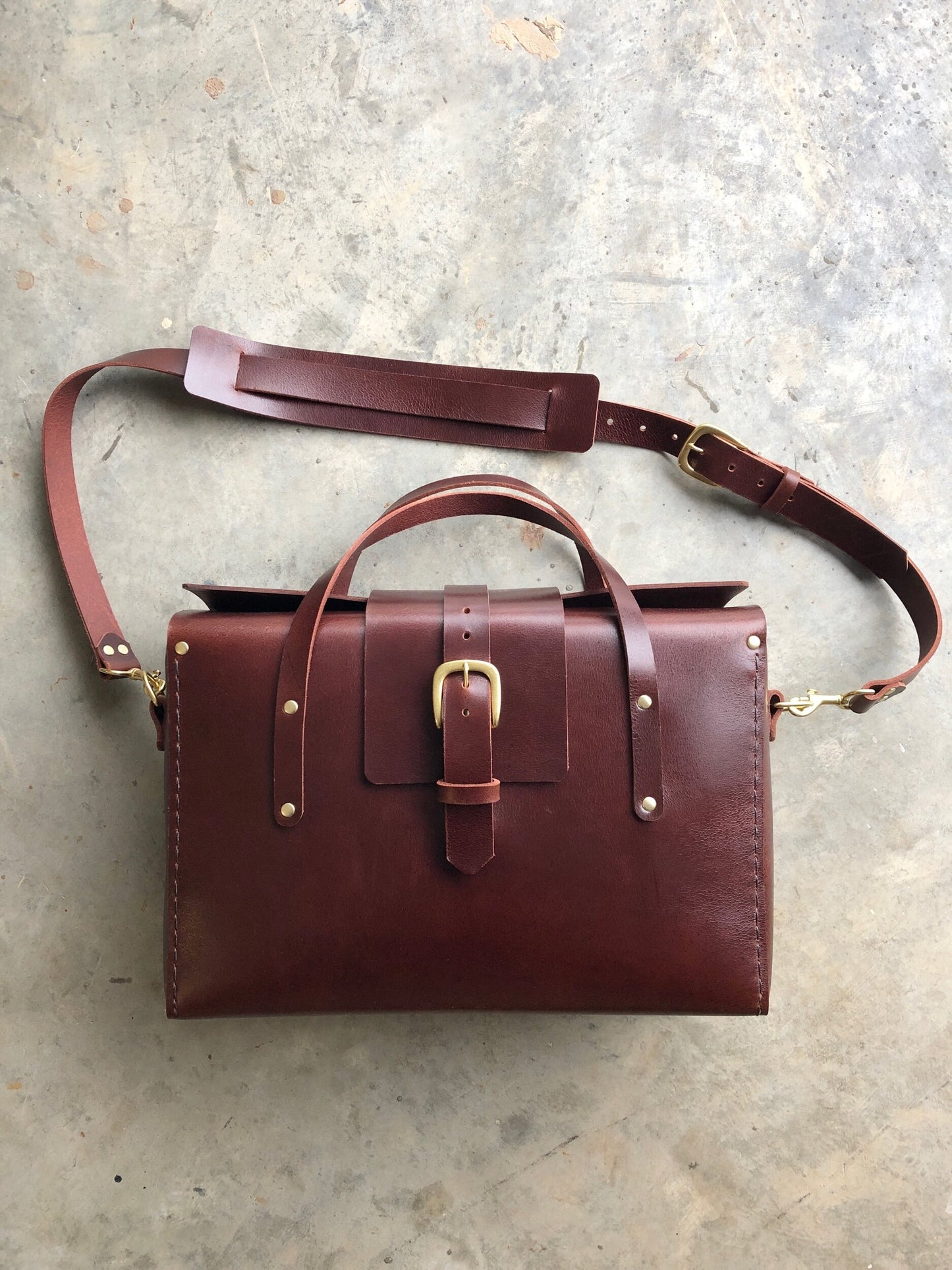 The Doctor Bag - buffalo chestnut